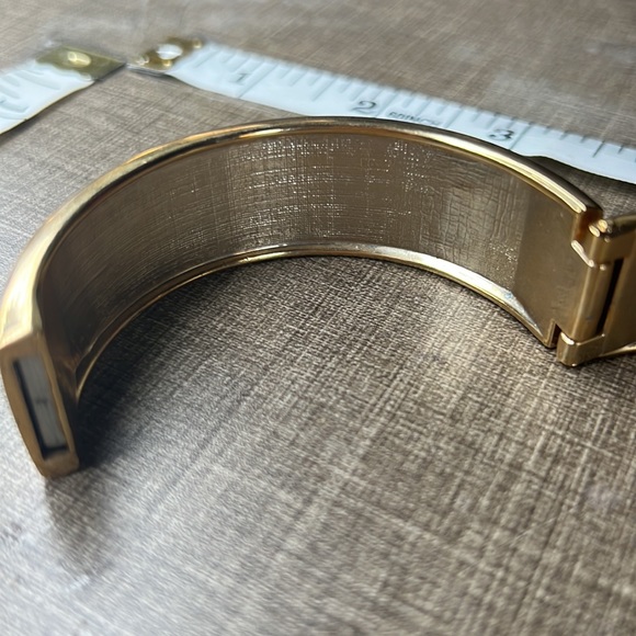 Blue Bracelet Magnet Cuff - Picture 7 of 9